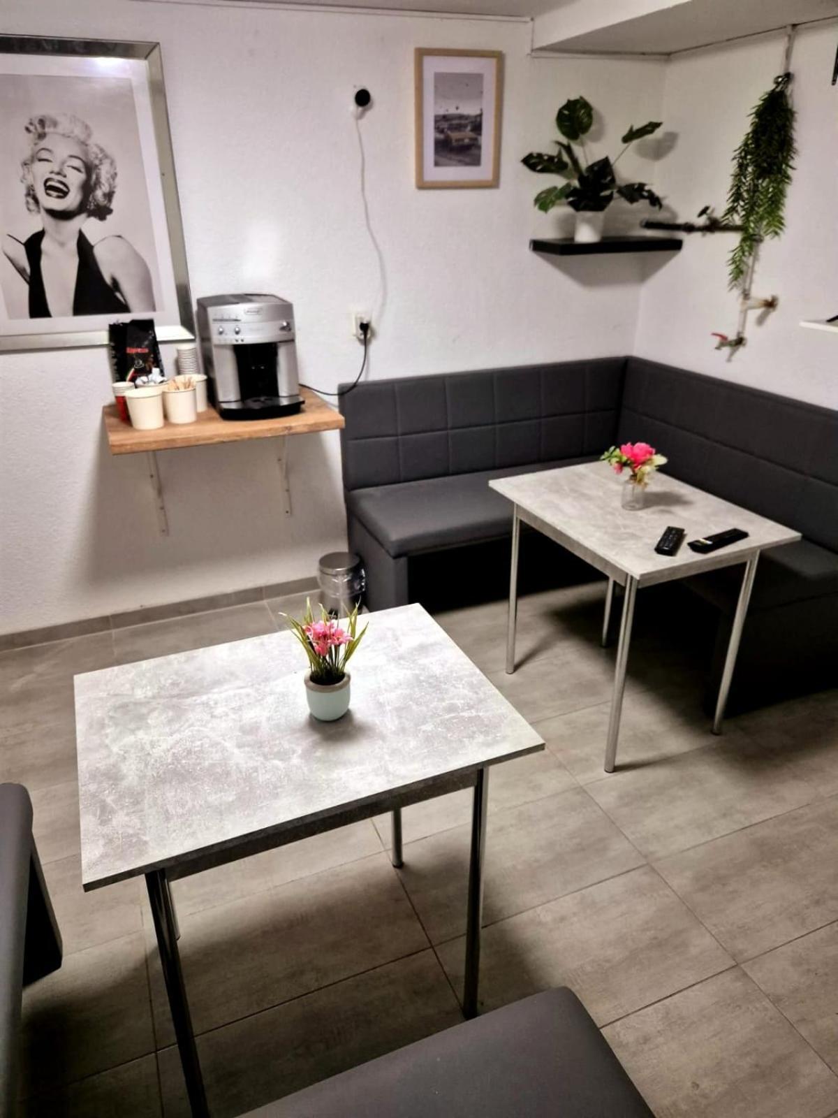 Pension Mediterrano Bedburg Esterno foto