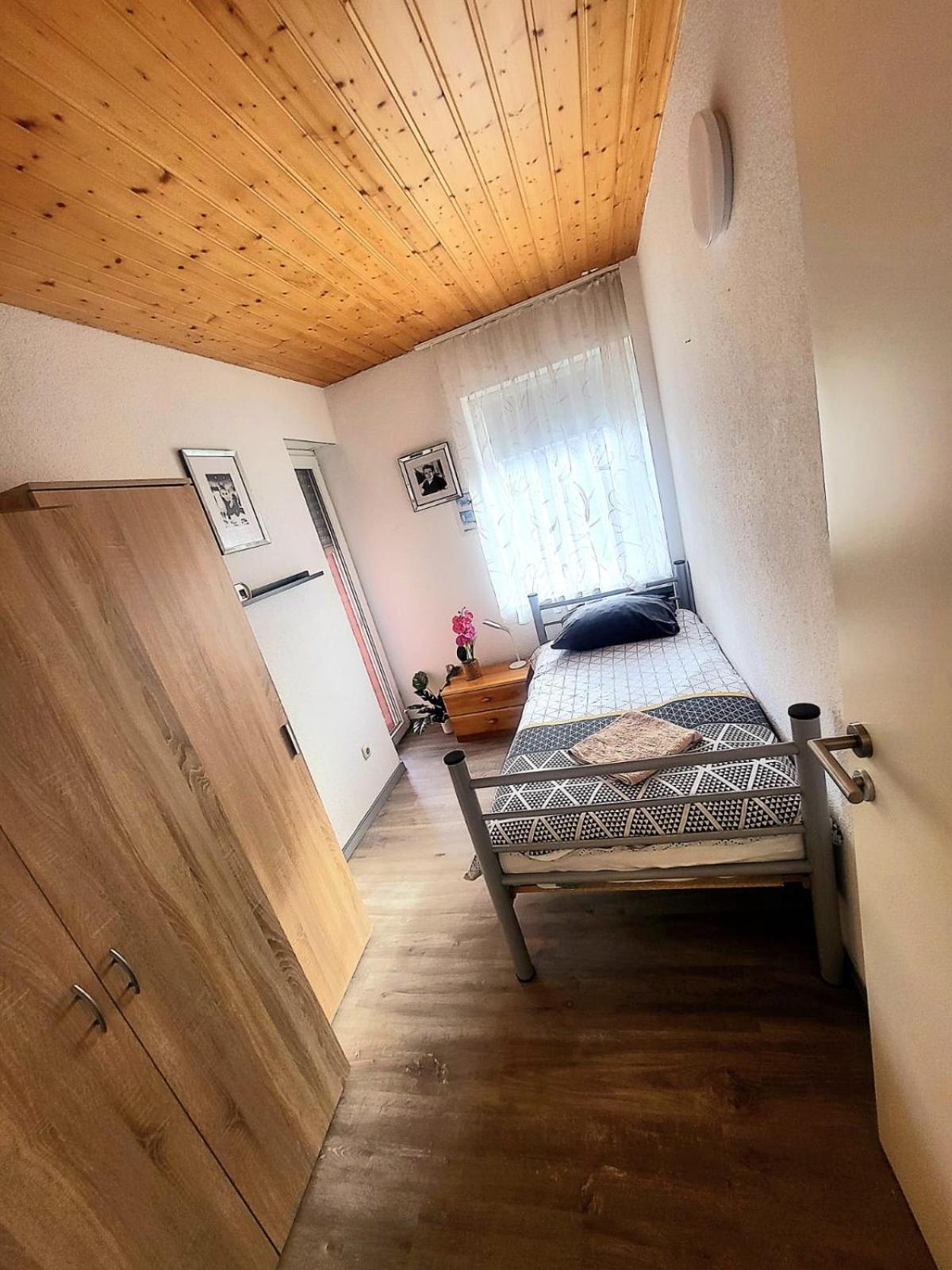 Pension Mediterrano Bedburg Esterno foto