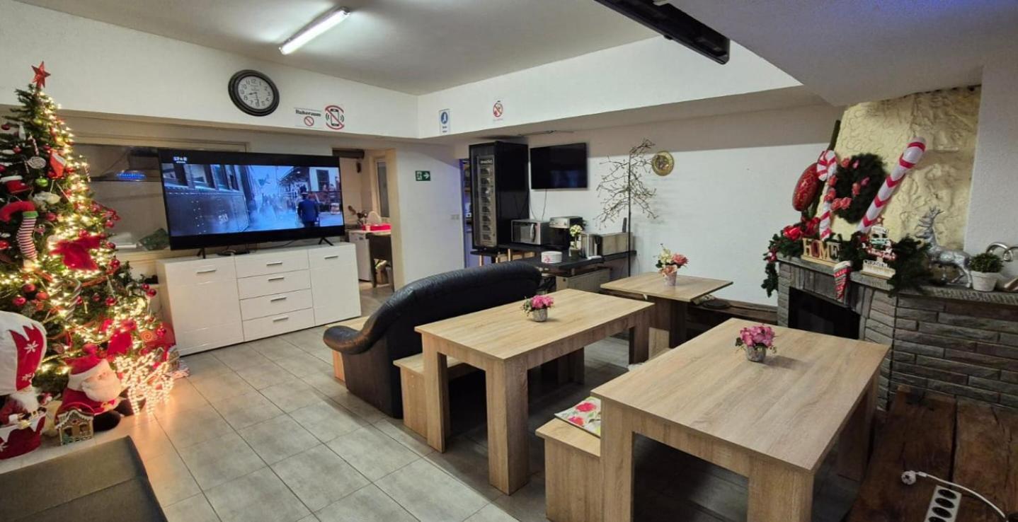 Pension Mediterrano Bedburg Esterno foto